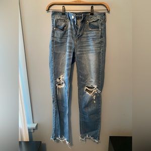 American Eagle Outfitters high-rise tom girl jeans size 4 long